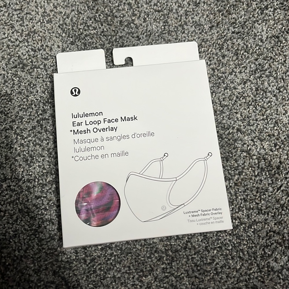 Lululemon face mask